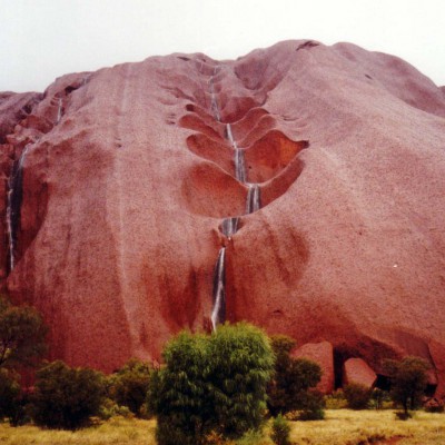 uluru3.jpg