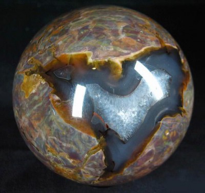 Dinosaur-Egg-Agate-Crystal-Ball-0в1.jpg